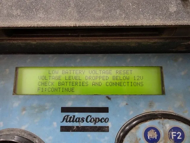 Compressor atlas copco op slee - afbeelding 4 van  13