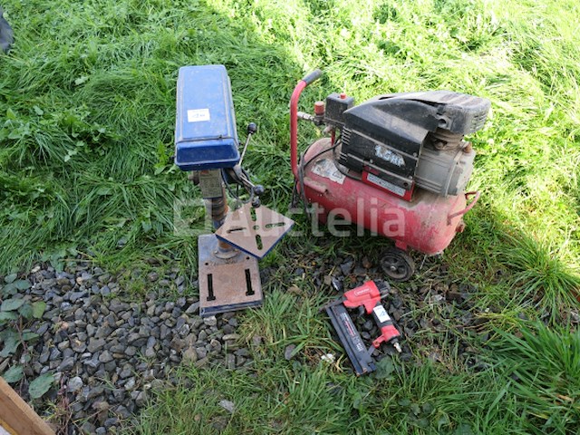 Compressor, kolomboormachine, spijkermachine - afbeelding 5 van  13