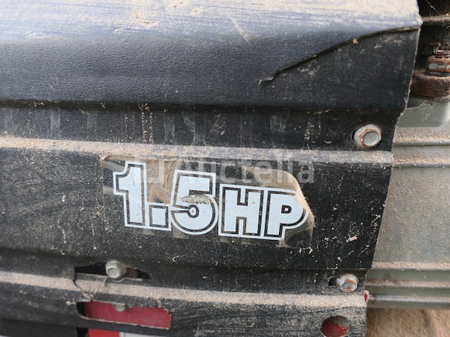 Compressor, kolomboormachine, spijkermachine - afbeelding 7 van  13