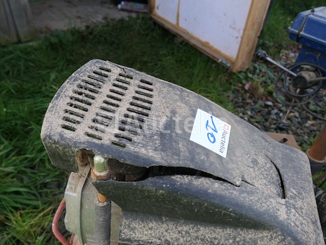 Compressor, kolomboormachine, spijkermachine - afbeelding 9 van  13