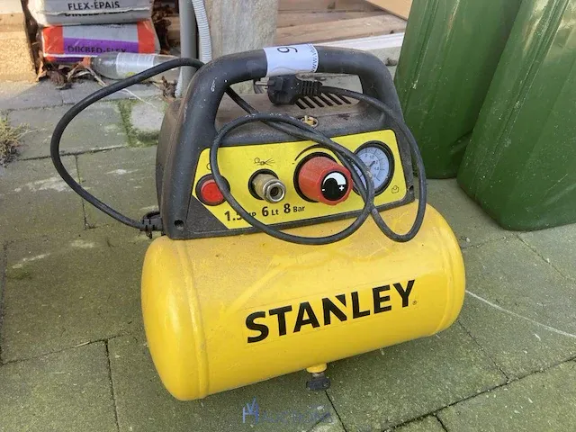 Compressor stanley - afbeelding 1 van  3