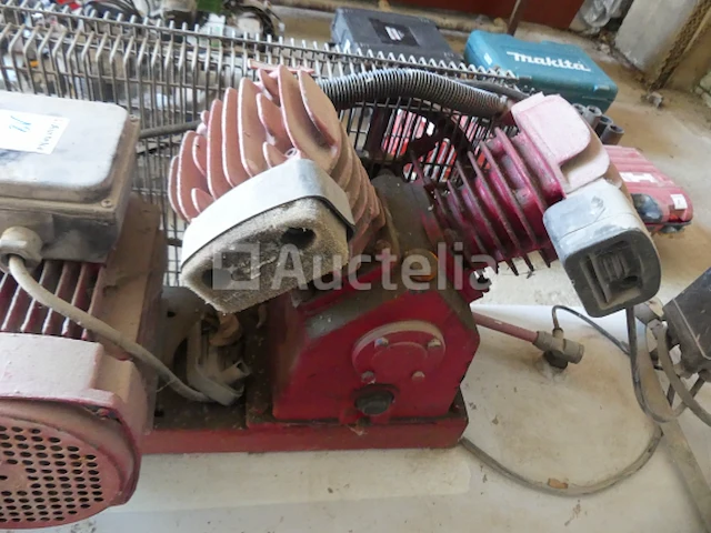 Compressor - afbeelding 6 van  9