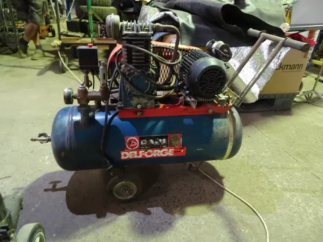 Compressor - afbeelding 3 van  7