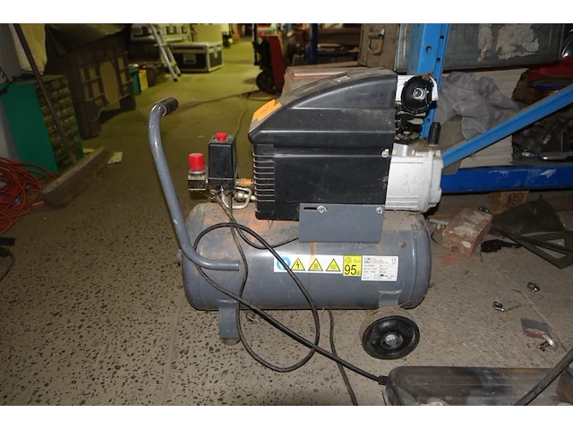 Compressor - afbeelding 2 van  3