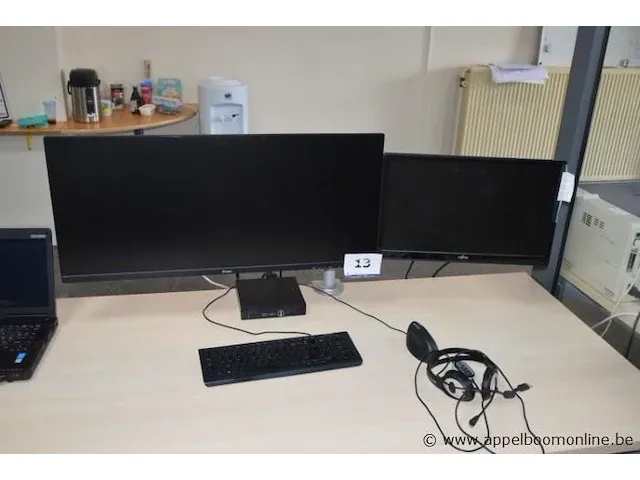 Computer dell optiplex 3050 vv 2 tft schermen iiyama & fujitsu, paswoord niet gekend - afbeelding 1 van  2
