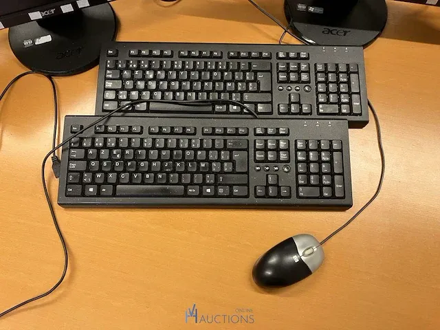 Computer hp compleet met 2 schermen, 2 toetsenborden en muis - afbeelding 5 van  5