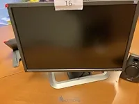 Computer hp compleet met 3 schermen, toetsenbord en muis en luidsprekers - afbeelding 4 van  7