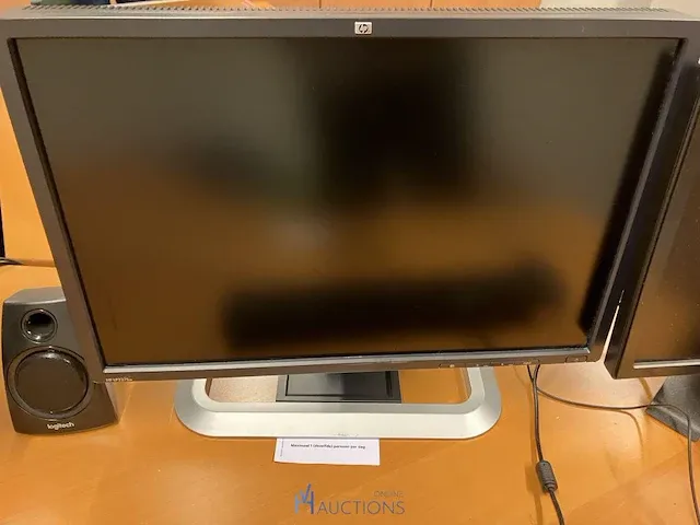 Computer hp compleet met 3 schermen, toetsenbord en muis en luidsprekers - afbeelding 5 van  7