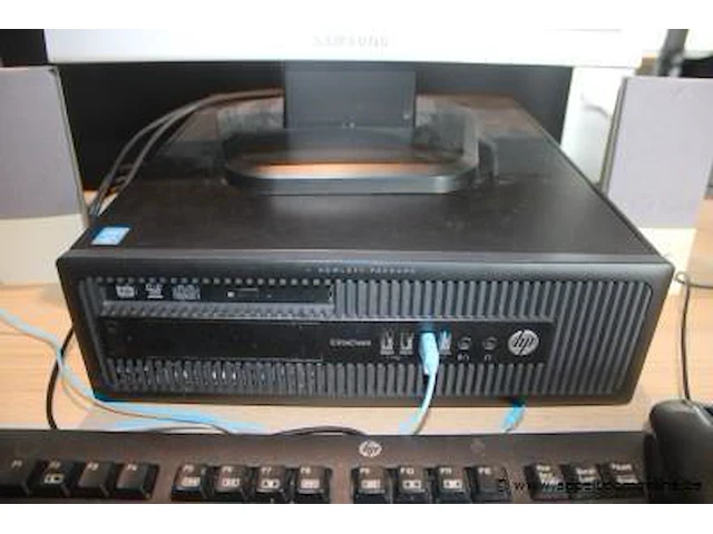 Computer hp, elitedesk plus tft scherm samsung, paswoord niet gekend - afbeelding 2 van  3