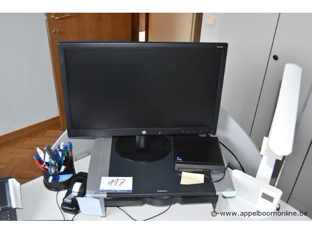 Computer hp plus tft scherm hp, paswoord niet gekend - afbeelding 1 van  2