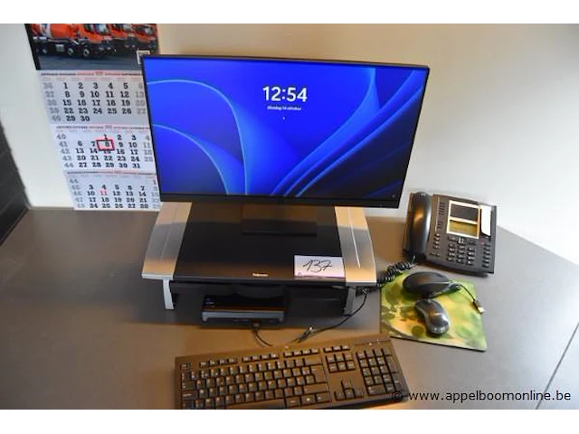 Computer hp plust tft scherm hp (paswoord niet gekend) - afbeelding 1 van  2