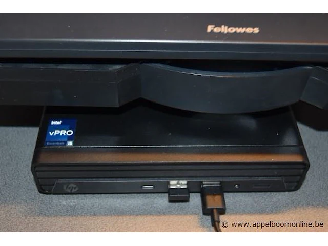 Computer hp plust tft scherm hp (paswoord niet gekend) - afbeelding 2 van  2