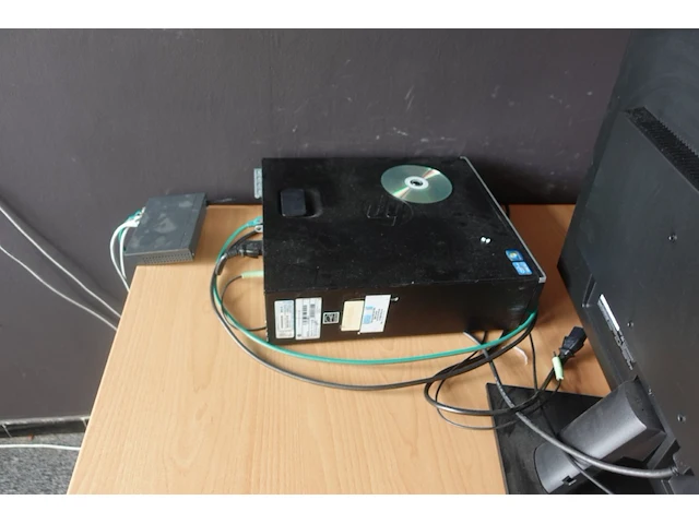 Computer hp + scherm iiyama - afbeelding 5 van  7
