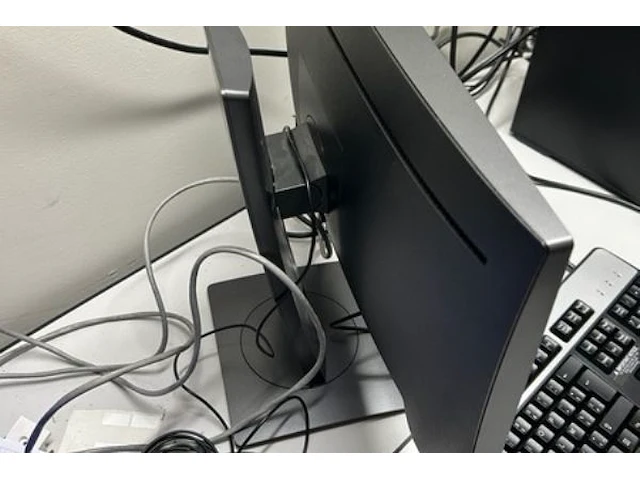 Computer - afbeelding 3 van  5