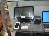 Computerkassa met touchscreen booq, labelprinter hendrickx, betaalterminal pax (12) - afbeelding 1 van  6