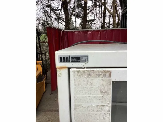 Computerkast ip65 met onderkast incl lade en toetsenbord-muis lade en schermkast incl stopcontacten - afbeelding 5 van  8