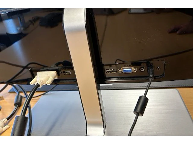 Computerscherm en toebehoren - afbeelding 5 van  6