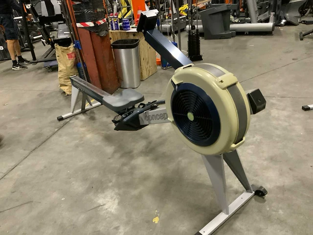 Concept 2 model e pm4 roeitrainer - afbeelding 2 van  6