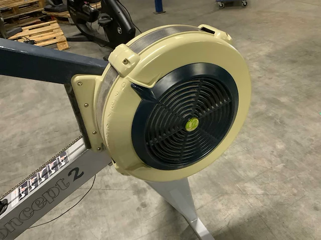 Concept 2 model e pm4 roeitrainer - afbeelding 4 van  5