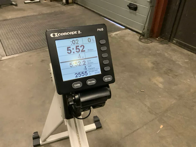 Concept 2 model e pm5 roeitrainer - afbeelding 4 van  5