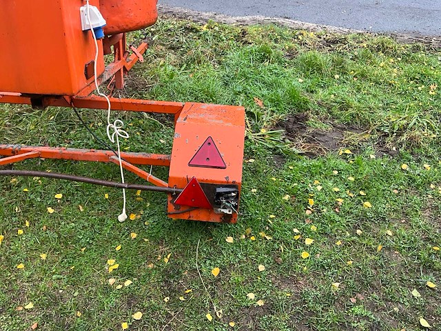 Concrete mixer - afbeelding 2 van  13