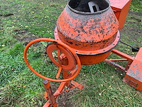 Concrete mixer - afbeelding 5 van  13