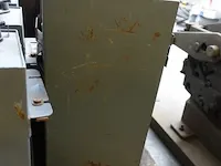 Condensator - afbeelding 1 van  2