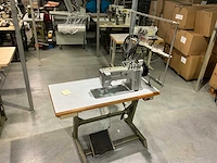 Consew 4naalds kettingsteek met drievoudig transport type 3324 - afbeelding 1 van  7