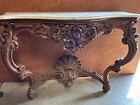 Console met witte carreramarmer / doublure