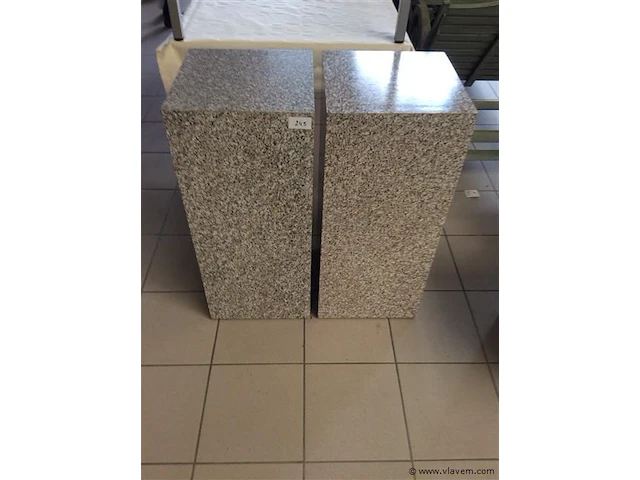 Consoles 2stuks - afbeelding 1 van  2