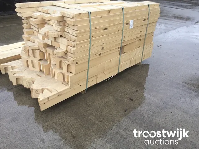 Constructie bijenraat vormige cottage - afbeelding 3 van  21