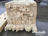 Constructie bijenraat vormige cottage - afbeelding 15 van  21