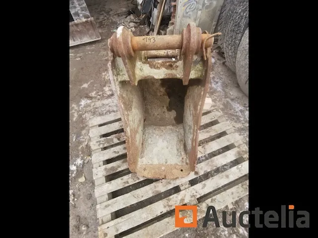 Construction / génie civil godet largeur 420mm axes 45mm bon état - afbeelding 4 van  8