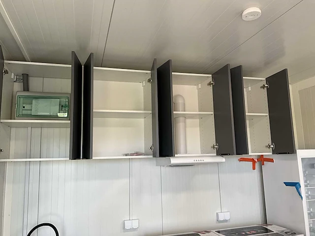Container-cabine-mobiele woonunit-zorgunit-kantoorunit 33,6m2 - 12mx2,8m - afbeelding 19 van  65
