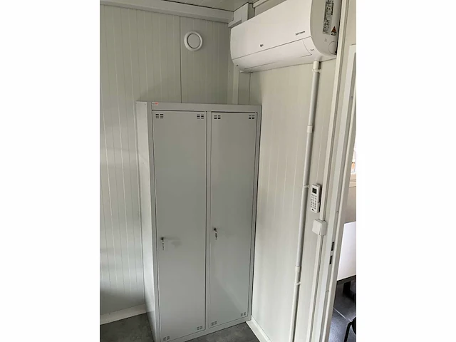 Container-cabine-mobiele woonunit-zorgunit-kantoorunit 33,6m2 - 12mx2,8m - afbeelding 51 van  65