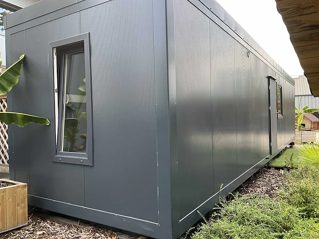 Container-cabine-mobiele woonunit-zorgunit-kantoorunit 33,6m2 - 12mx2,8m - afbeelding 63 van  65
