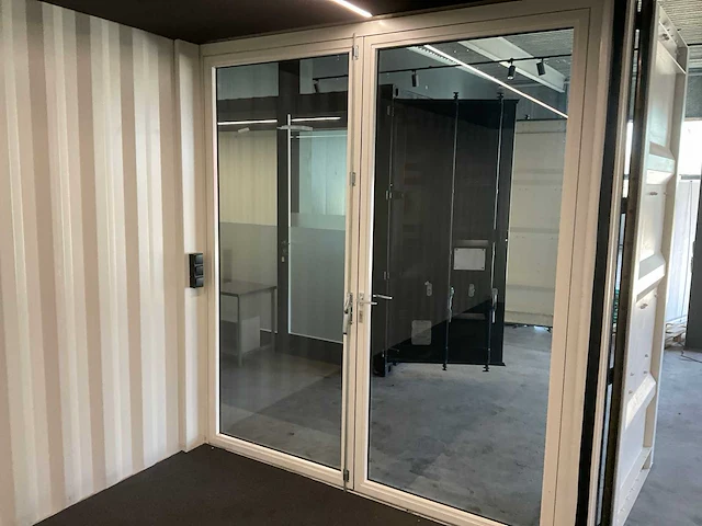 Container complex - afbeelding 8 van  86