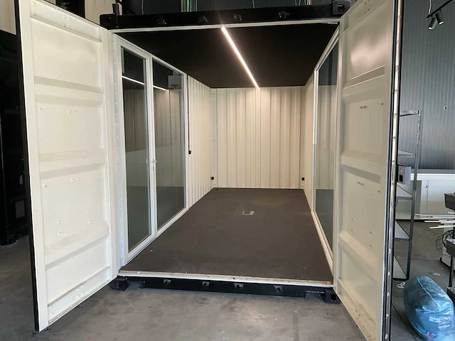 Container complex - afbeelding 34 van  86
