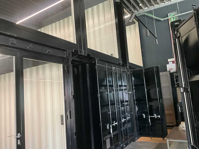 Container complex - afbeelding 45 van  86
