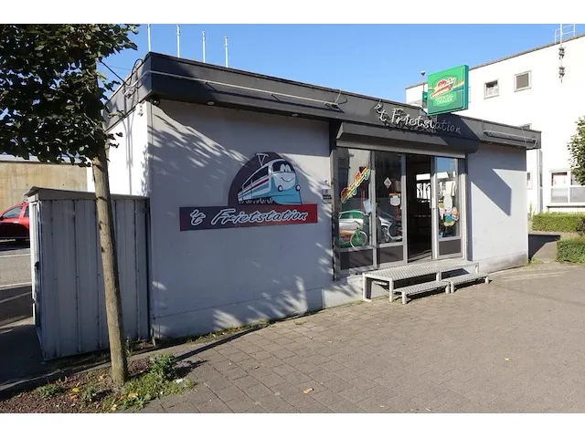 Container frietstation - afbeelding 5 van  6