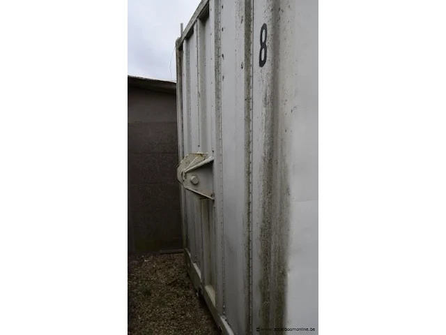 Container met inhoud - afbeelding 2 van  4