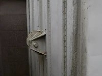 Container met inhoud - afbeelding 2 van  4