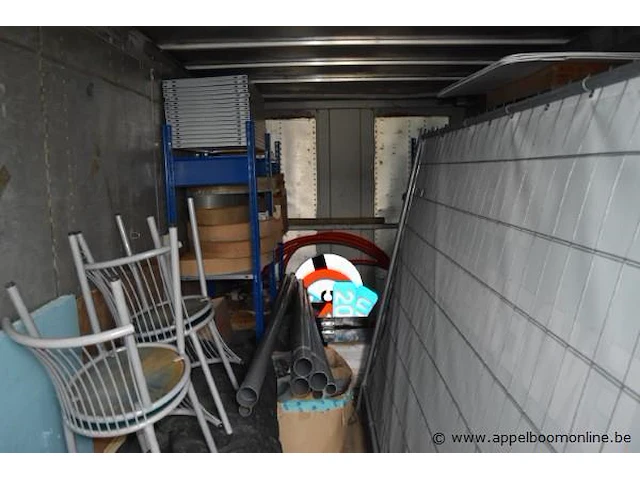 Container met inhoud - afbeelding 4 van  4