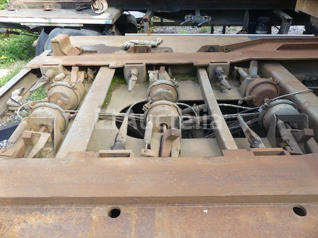 Container oplegger burg wächter - afbeelding 11 van  11
