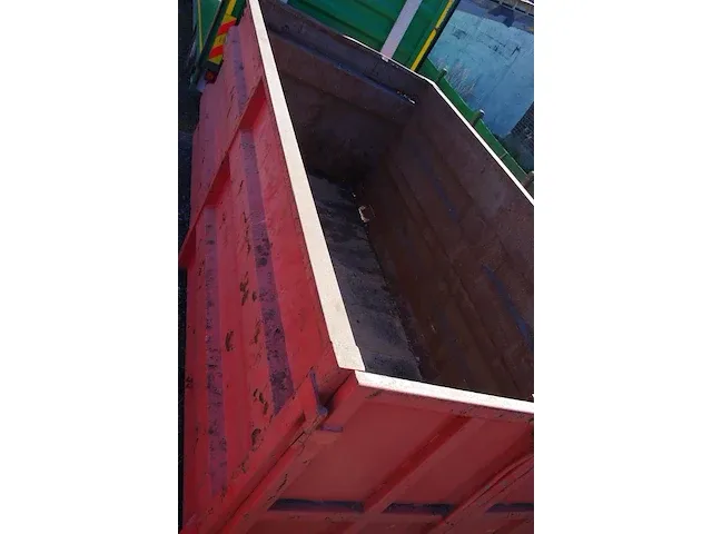 Container rood - afbeelding 2 van  2