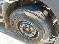 Container vrachtwagen - afbeelding 11 van  11