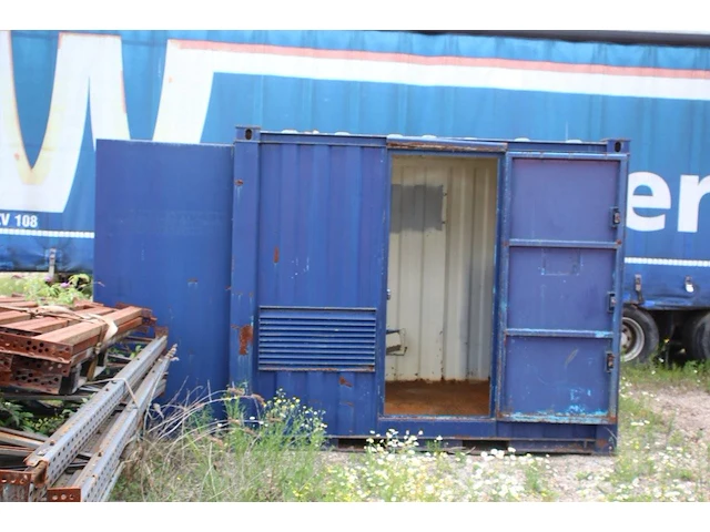 Container - afbeelding 1 van  1