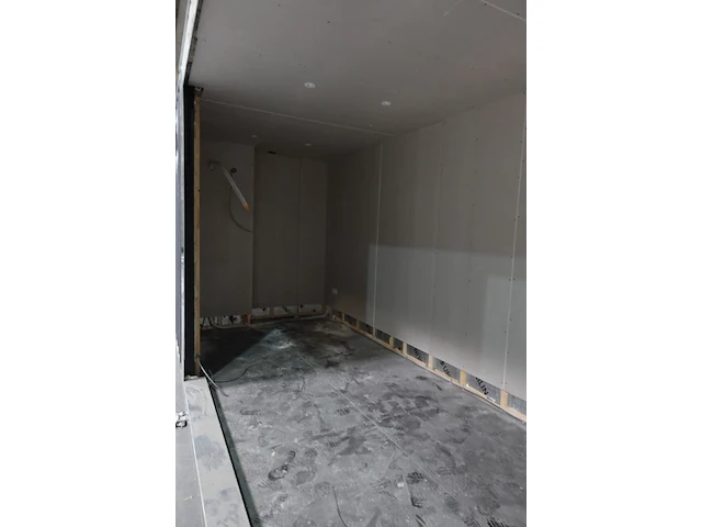 Container - afbeelding 4 van  10