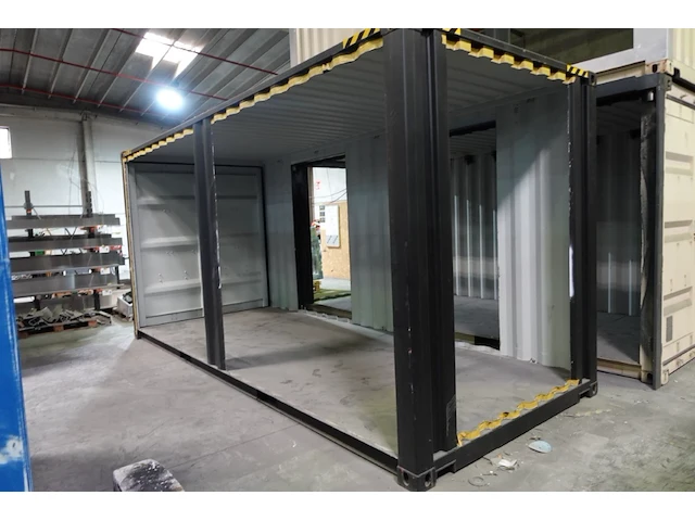 Container - afbeelding 1 van  4