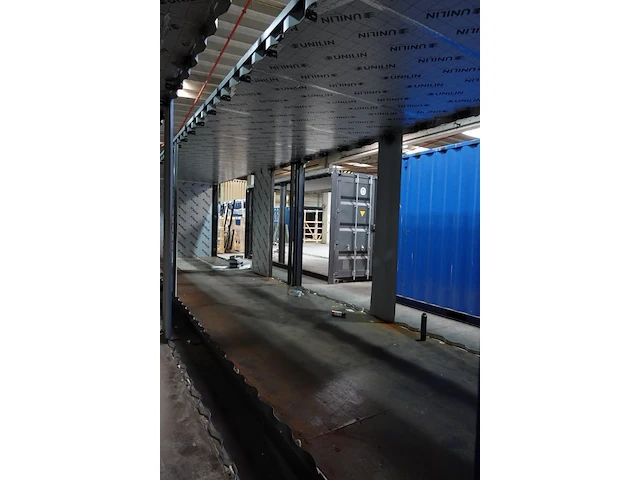 Container - afbeelding 3 van  3